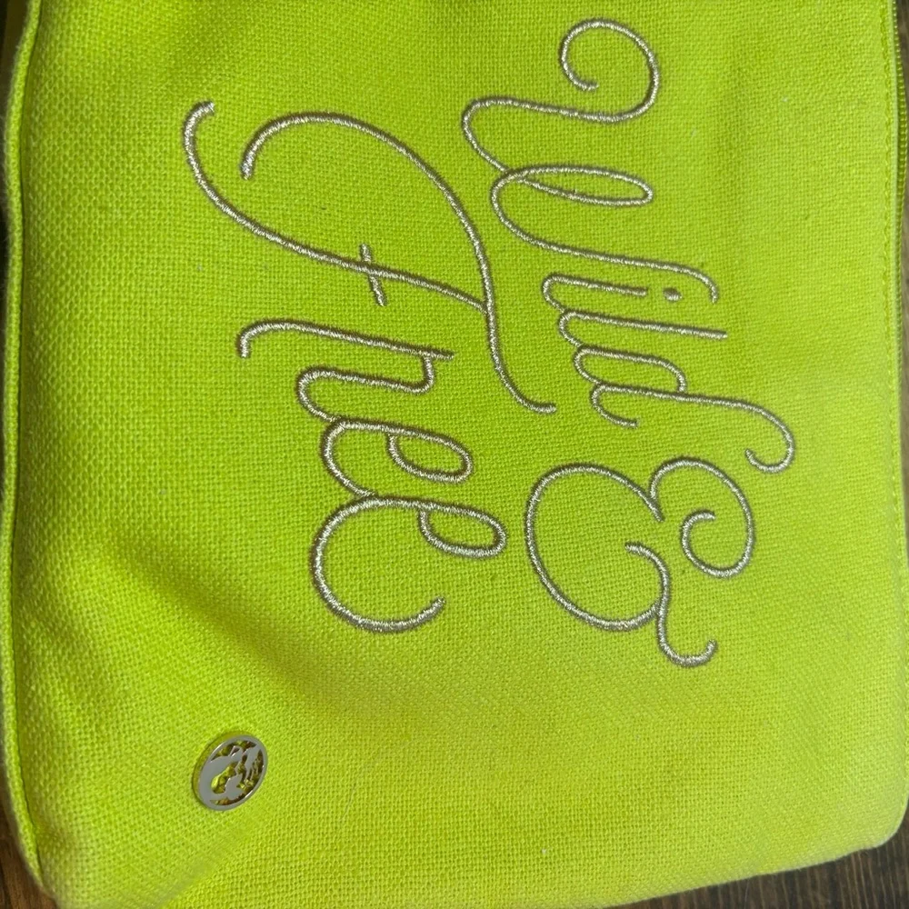 Spartina 449 Lime Green Wild And Free Cosmetic Bag‎